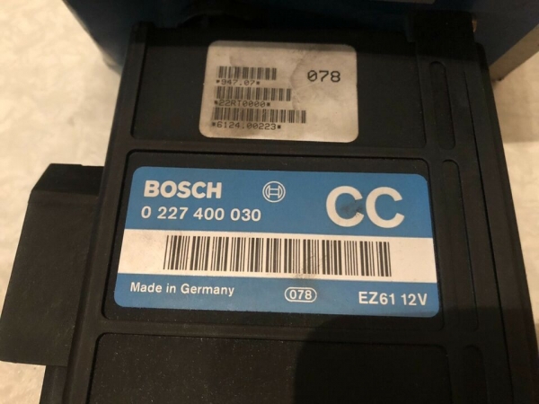 Steuergerät 02287400030 Bosch Opel Omega A 90224333